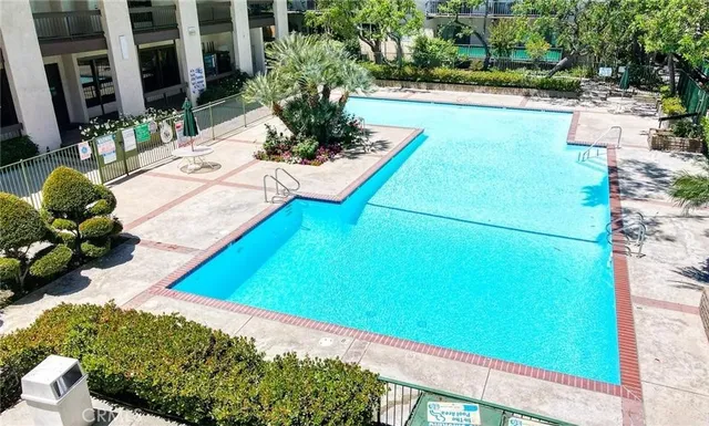 $2,950 | 5460 White Oak Avenue, Encino, CA 91316