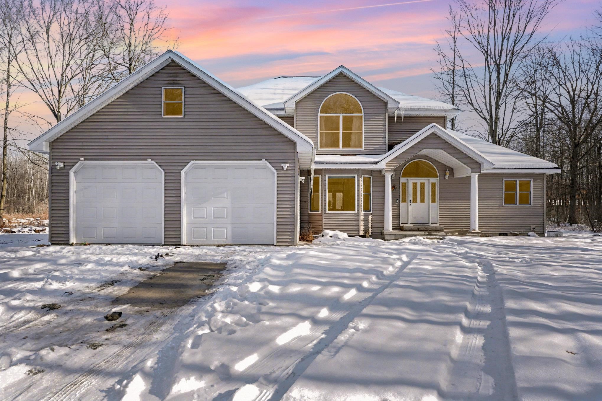635 South East County Line Road Shepherd, MI 48883 - Photo 1 of 32