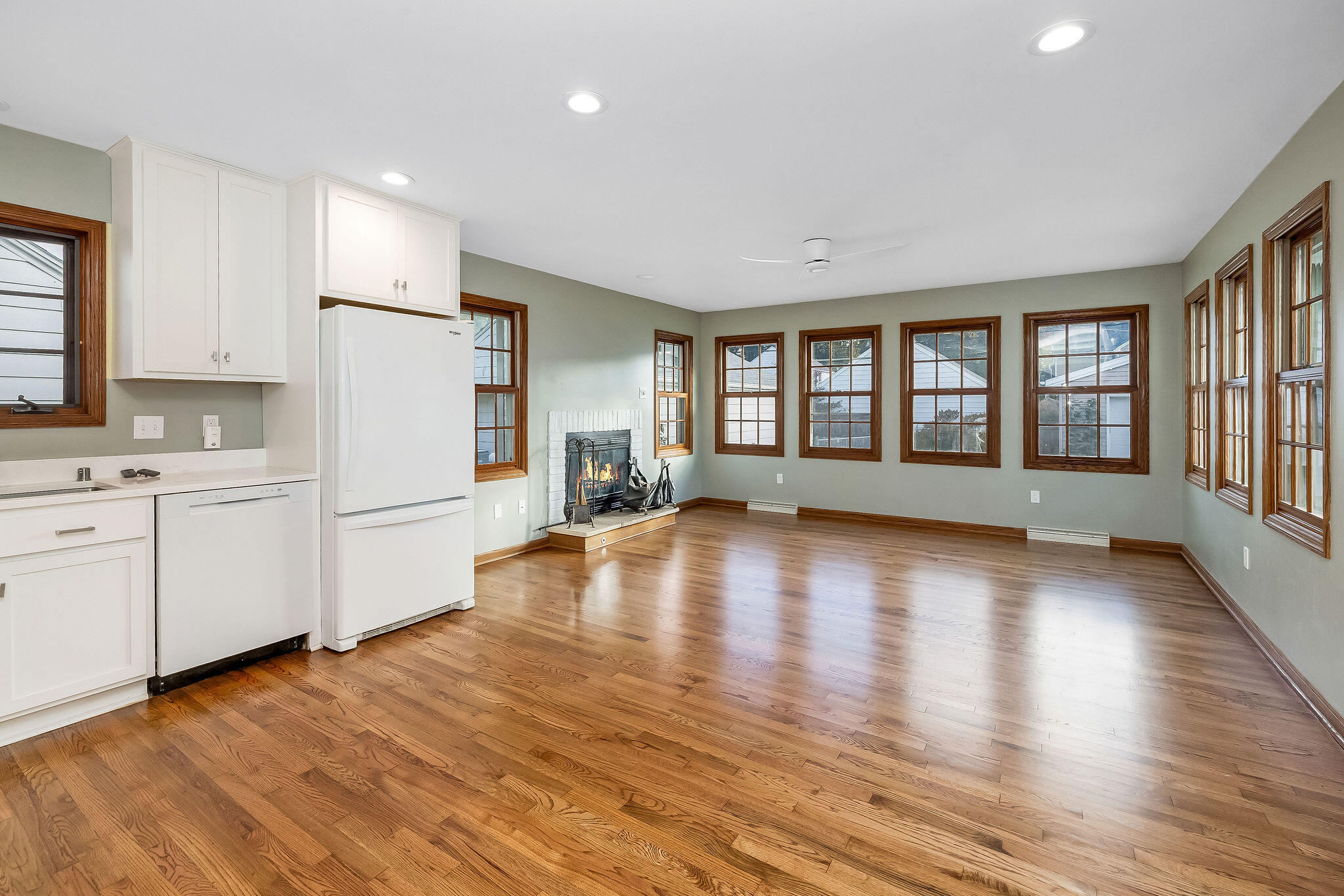 4750 North Elkhart Avenue Whitefish Bay, WI 53211 - Photo 2 of 16 Gorgeous Newly Refinished HWF's!