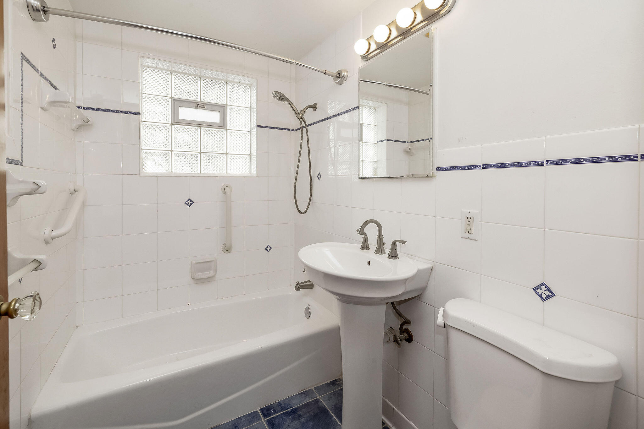 4750 North Elkhart Avenue Whitefish Bay, WI 53211 - Photo 8 of 16 Full Bath On The Main