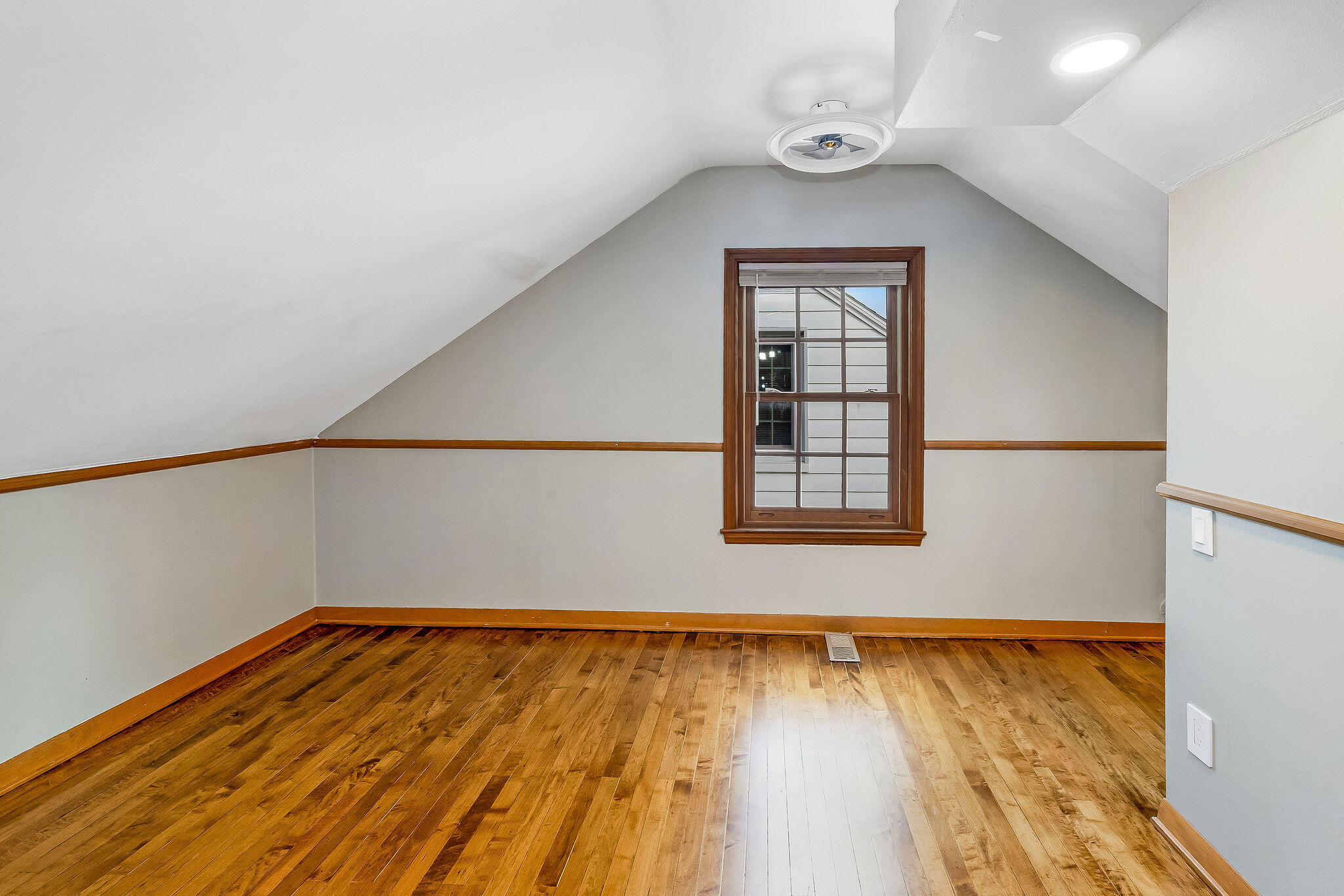 4750 North Elkhart Avenue Whitefish Bay, WI 53211 - Photo 9 of 16 Bedroom #3 Upstairs