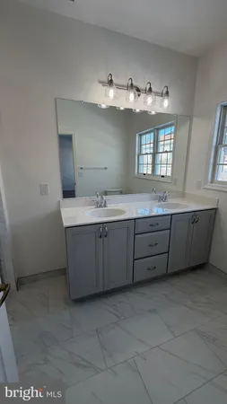 $3,100 | 49 Wagon Wheel Lane, Columbus, NJ 08022