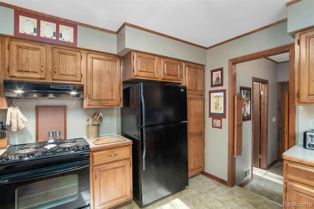 2111 King Road Lapeer, MI 48446 - Photo 17 of 45
