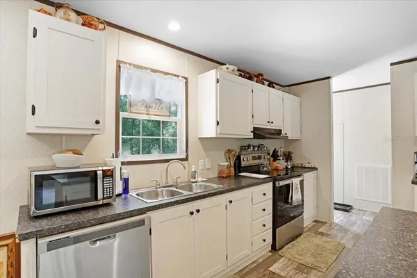 $299,900 | 6970 Northeast 74th Street, Gainesville, FL 32609