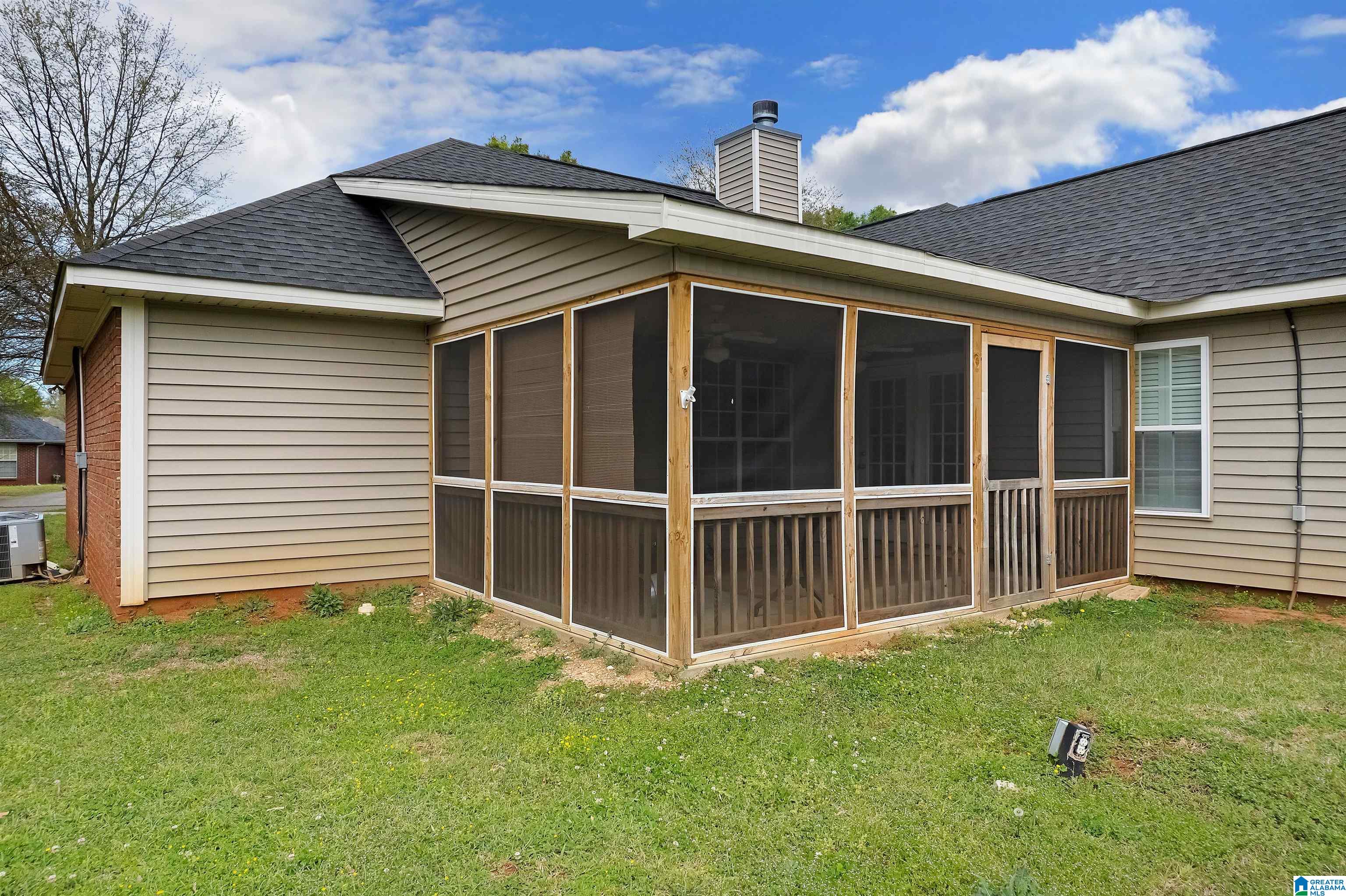 114 Horseshoe Circle Alabaster, AL 35007 - Photo 33 of 44
