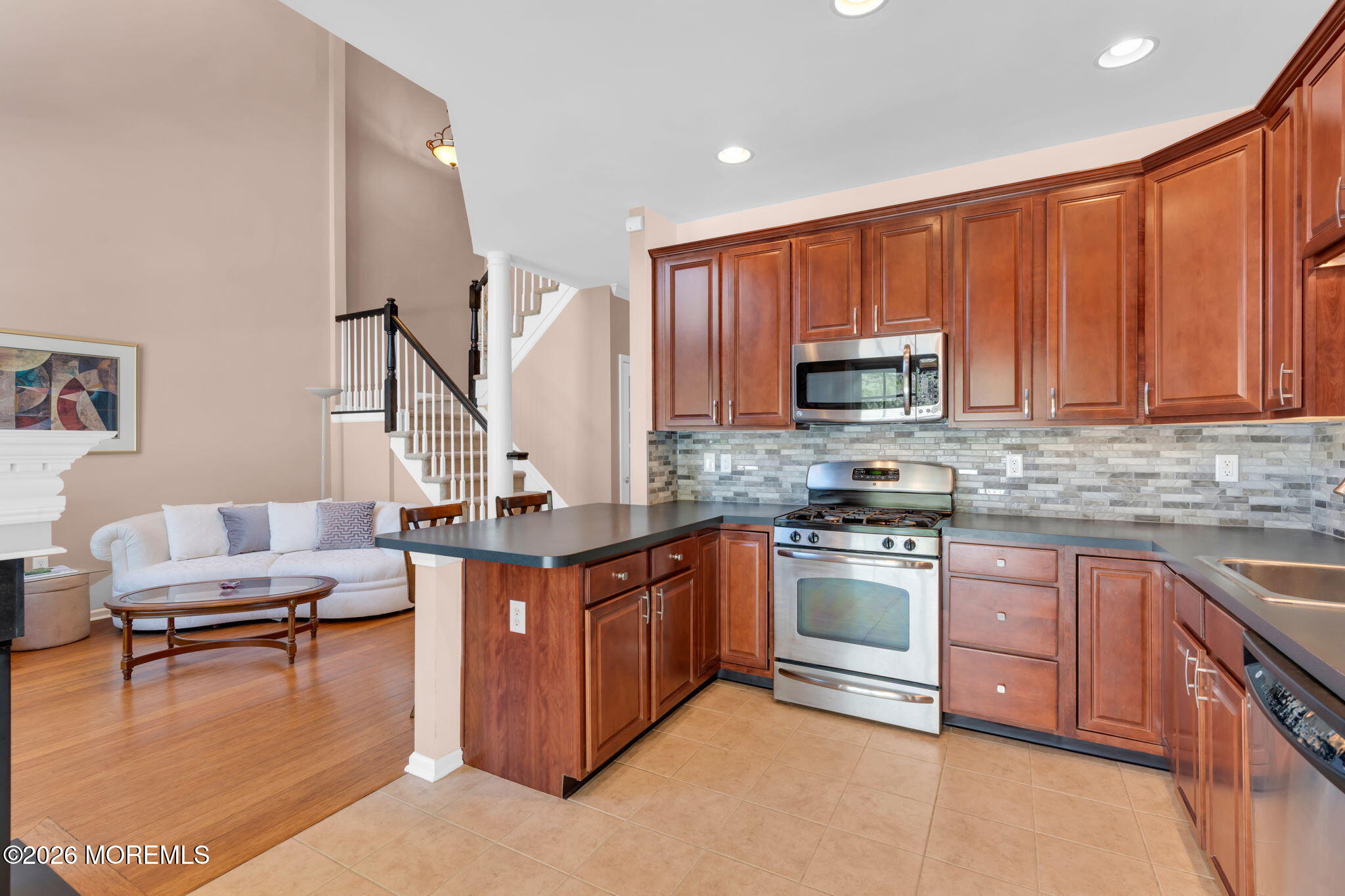 35 Chatsworth Road Manalapan, NJ 07726 - Photo 16 of 62 16-web-or-mls-DSC04655