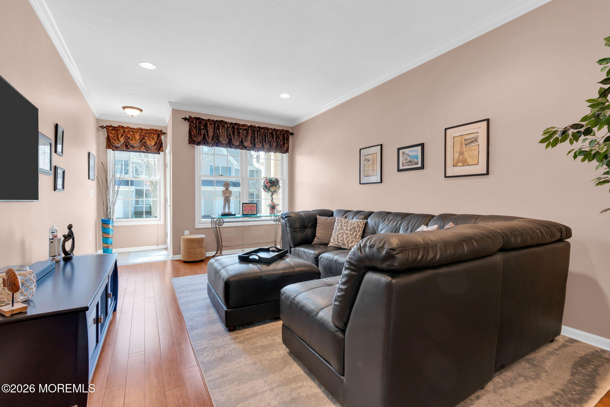 35 Chatsworth Road Manalapan, NJ 07726 - Photo 22 of 62 22-web-or-mls-DSC04580