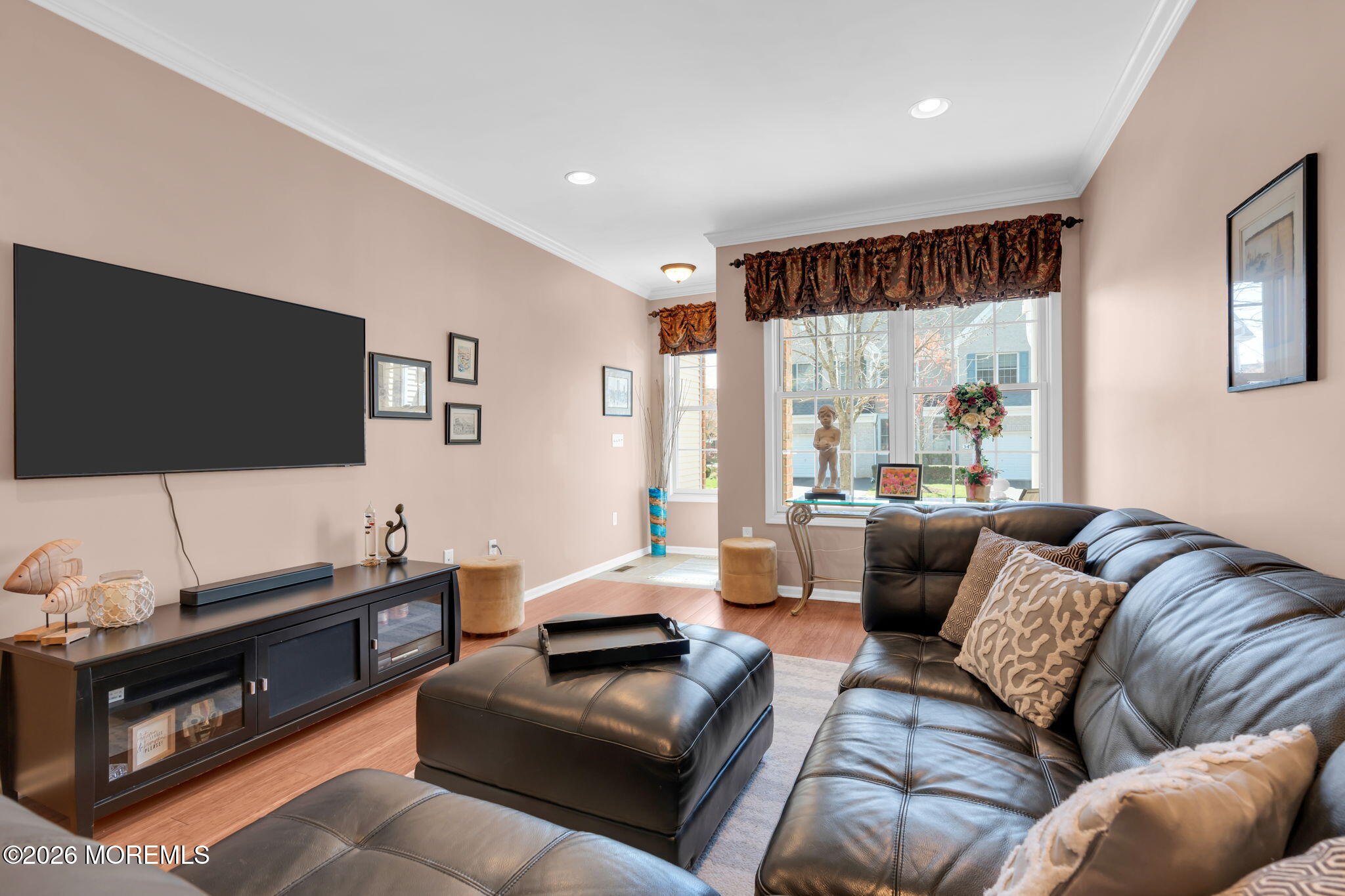 35 Chatsworth Road Manalapan, NJ 07726 - Photo 23 of 62 23-web-or-mls-DSC04585