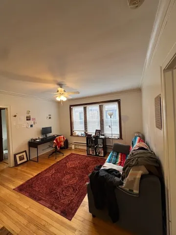 $1,895 | 4224 North Clark Street, Unit 3, Chicago, IL 60613