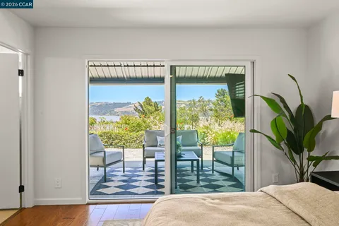 $948,500 | 274 James Court, Benicia, CA 94510