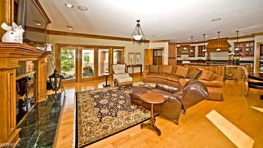 1154 Ridge Road Hinckley, OH 44233 - Photo 7 of 28