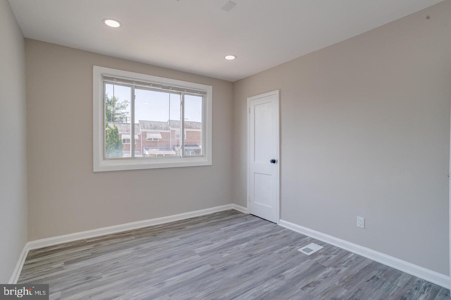 4100 Colborne Road Baltimore, MD 21229 - Photo 22 of 47 Gallery Image 22