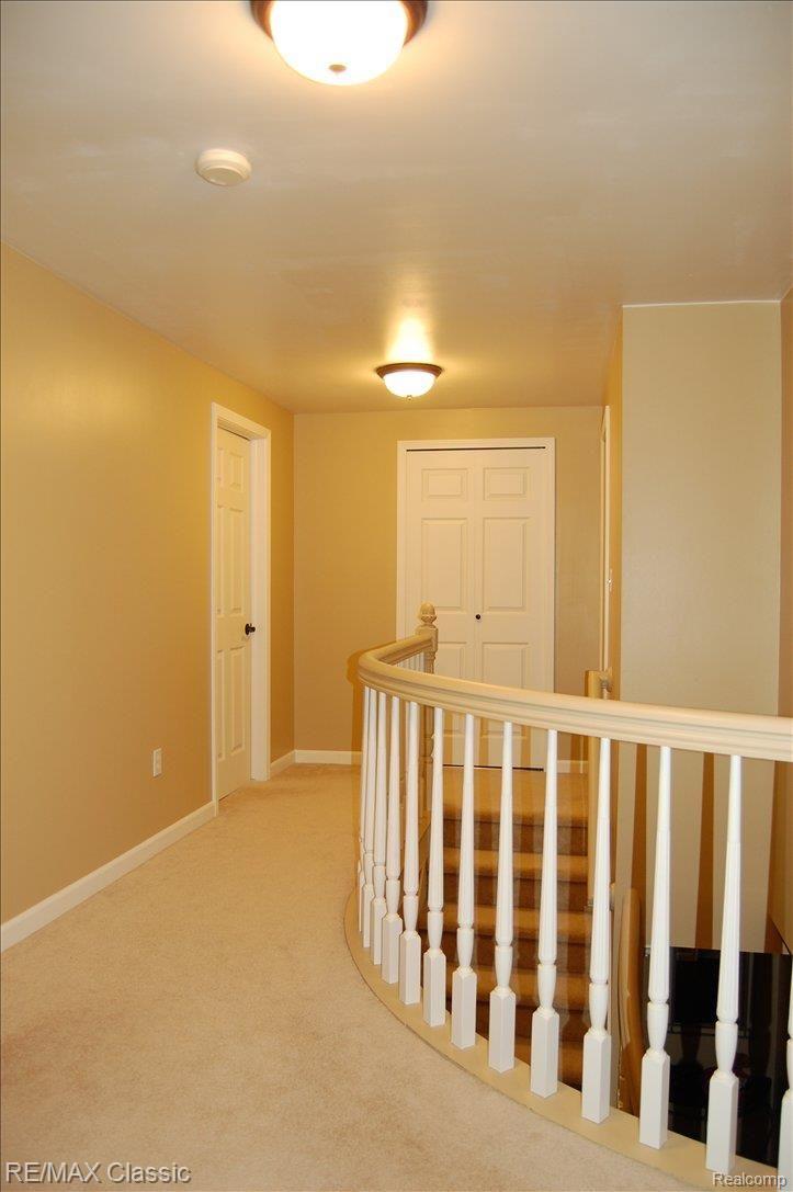 3187 Doral Court Rochester, MI 48309 - Photo 13 of 22 upstairs hallway