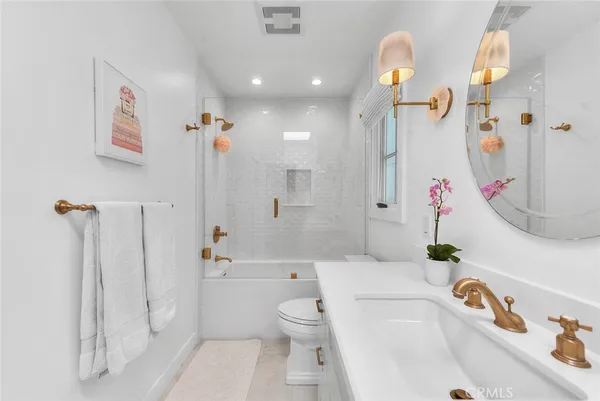 $10,800 | 13 Rivo Alto Canal, Long Beach, CA 90803