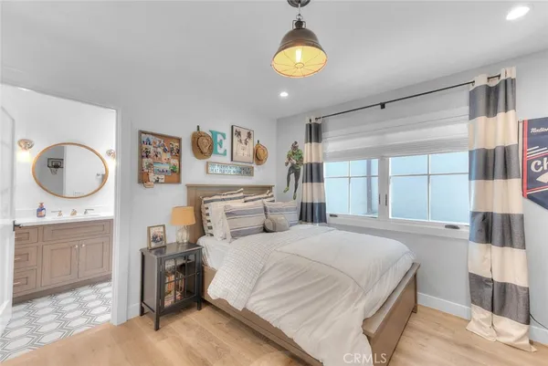 $10,800 | 13 Rivo Alto Canal, Long Beach, CA 90803