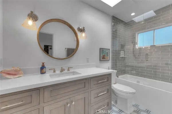 $10,800 | 13 Rivo Alto Canal, Long Beach, CA 90803