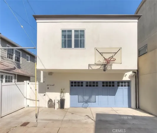 $10,800 | 13 Rivo Alto Canal, Long Beach, CA 90803