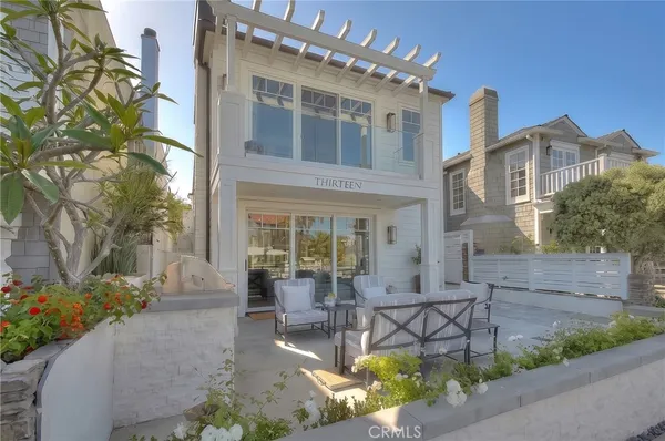 $10,800 | 13 Rivo Alto Canal, Long Beach, CA 90803