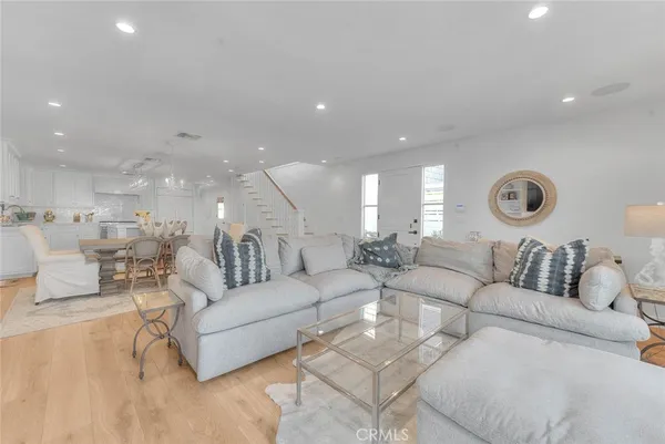 $10,800 | 13 Rivo Alto Canal, Long Beach, CA 90803