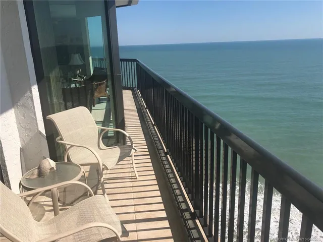 $4,200 | 8800 South Ocean Drive, Unit 1406PH, Jensen Beach, FL 34957