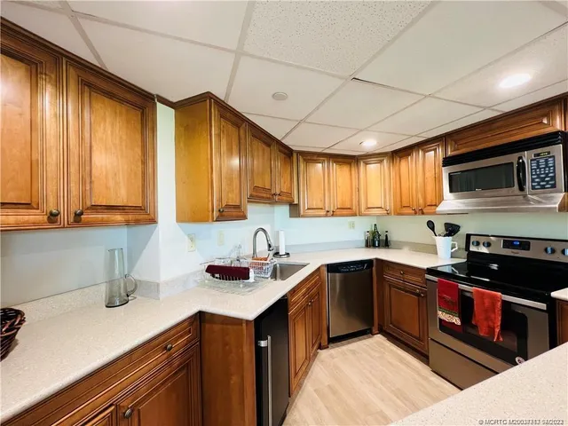 $4,200 | 8800 South Ocean Drive, Unit 1406PH, Jensen Beach, FL 34957