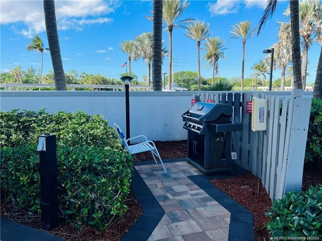 $4,200 | 8800 South Ocean Drive, Unit 1406PH, Jensen Beach, FL 34957