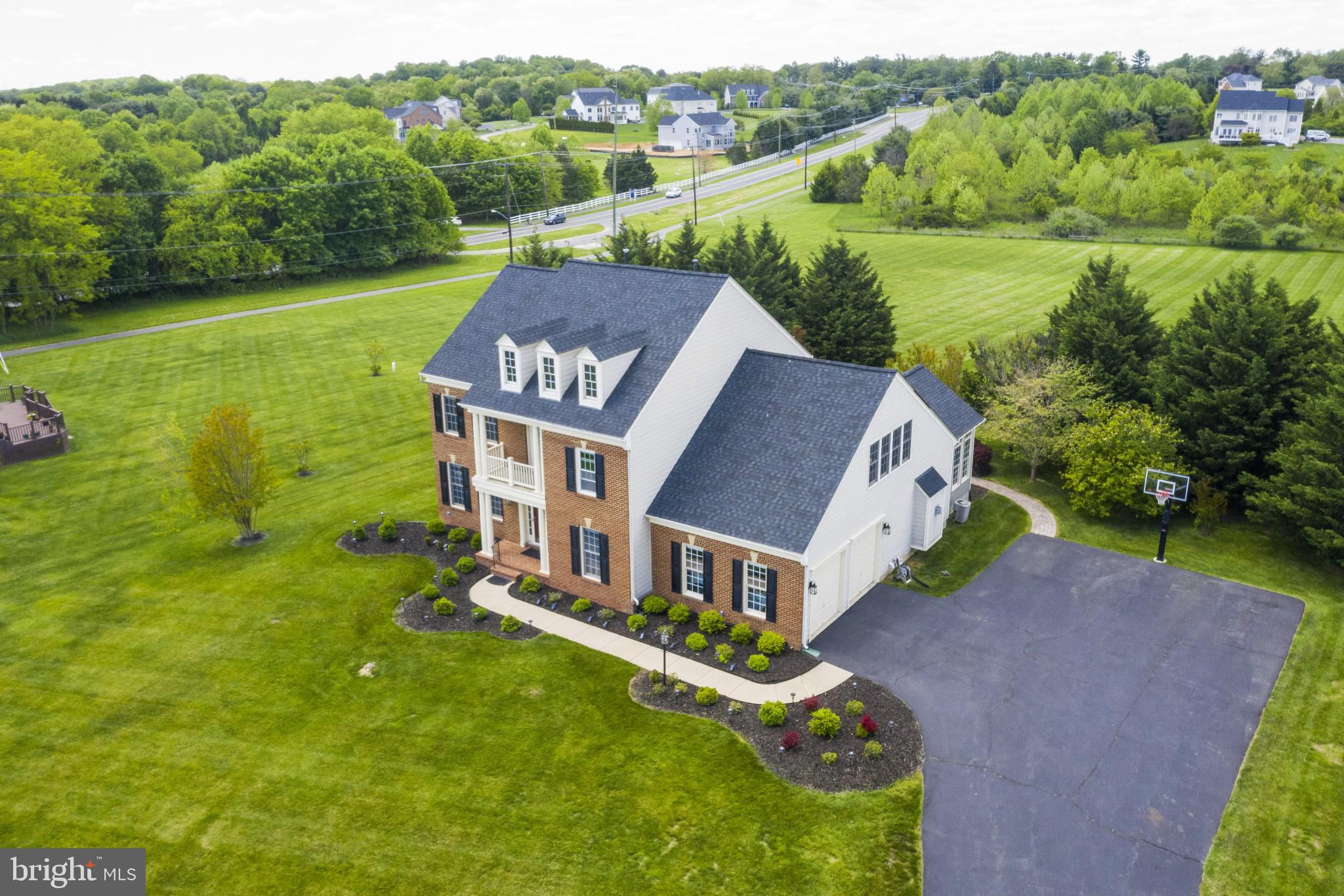 6017 Riggs Road Laytonsville, MD 20882 - Photo 6 of 64 Tons of parking here