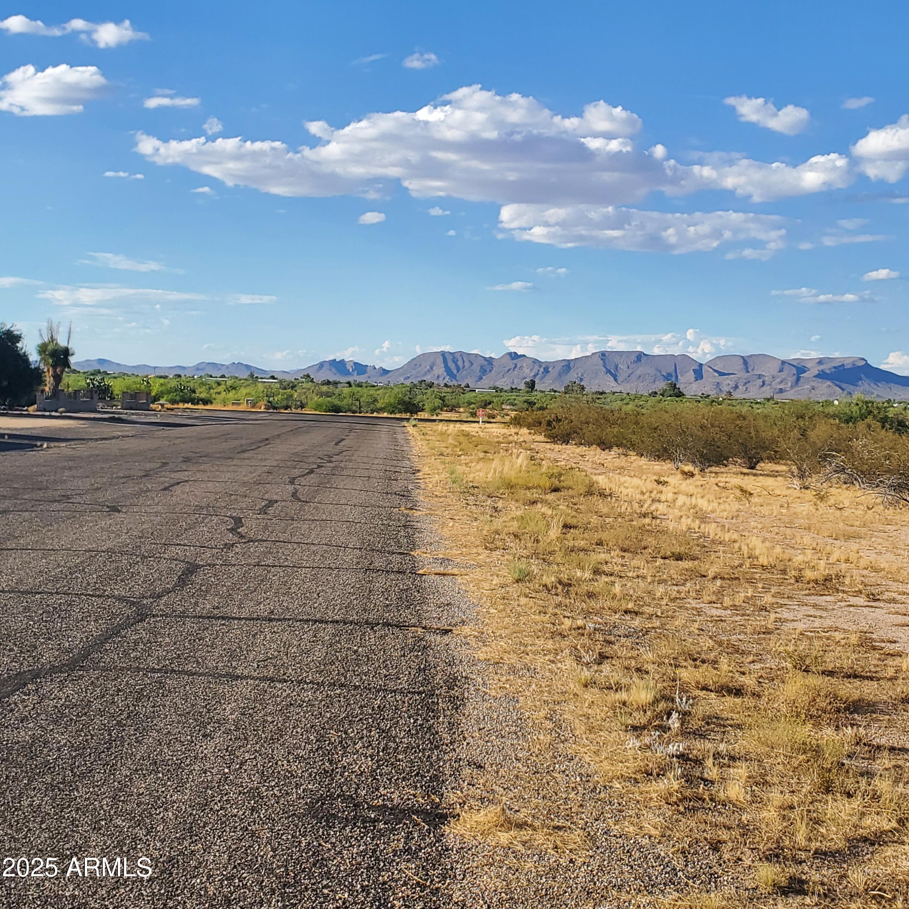 50979 West Iver Road Aguila, AZ 85320 - Photo 19 of 21 a view of an ocean and beach