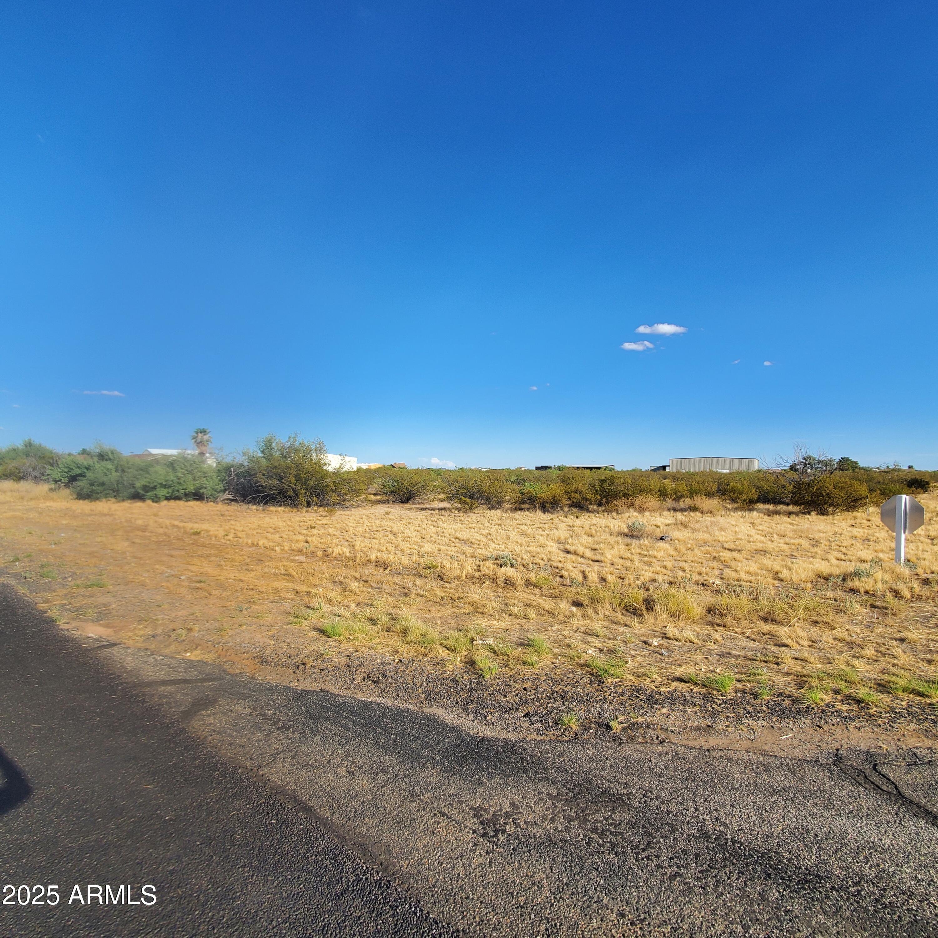50979 West Iver Road Aguila, AZ 85320 - Photo 5 of 21 a view of an ocean