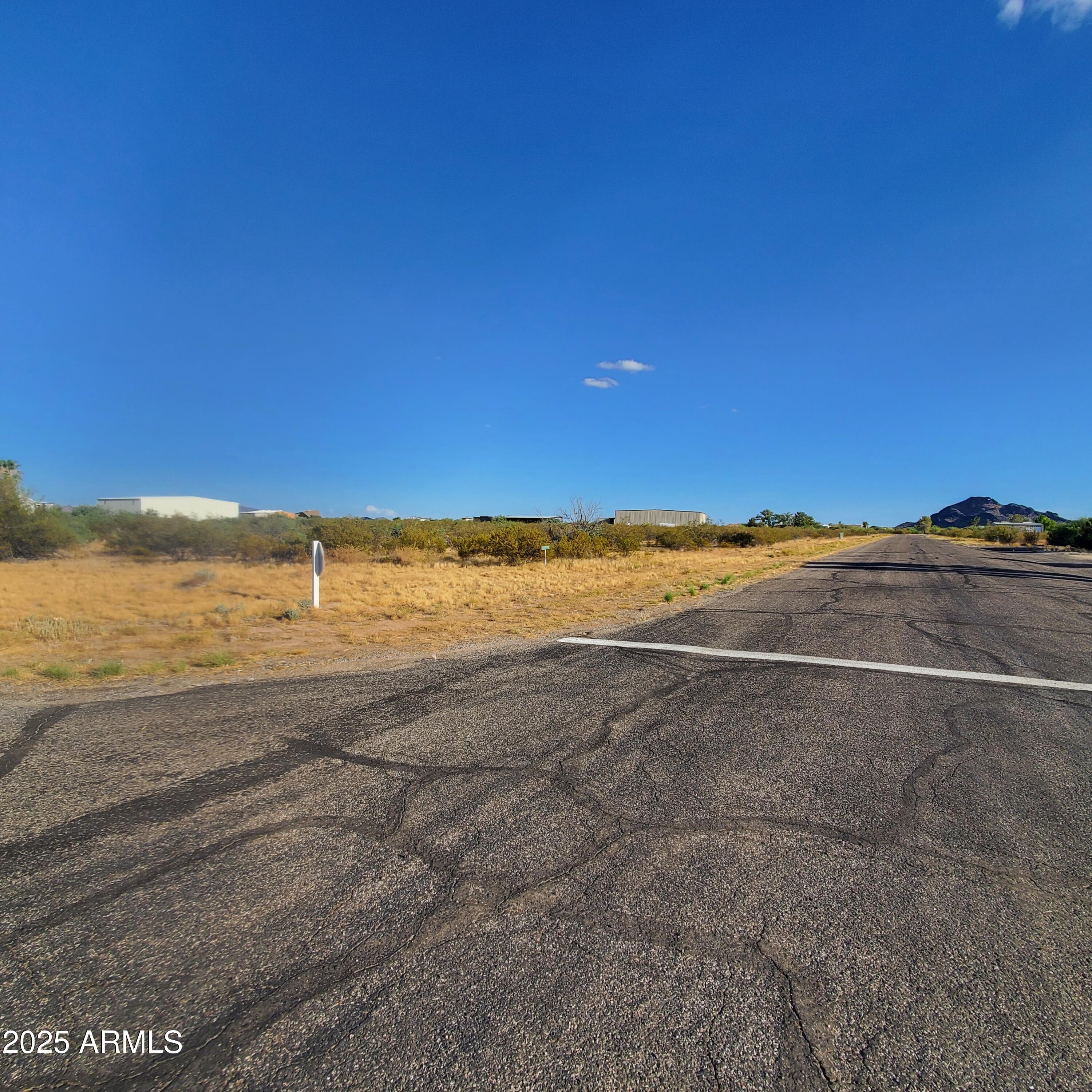 50979 West Iver Road Aguila, AZ 85320 - Photo 9 of 21 a view of an ocean and beach