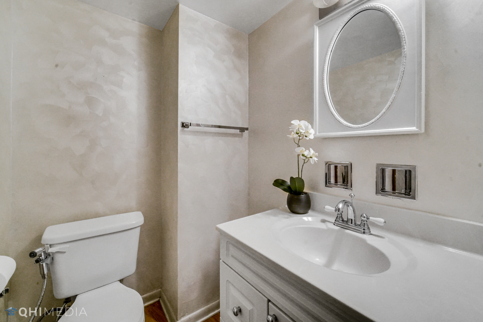 9280 Dee Road Des Plaines, IL 60016 - Photo 14 of 24 Gallery Image 14