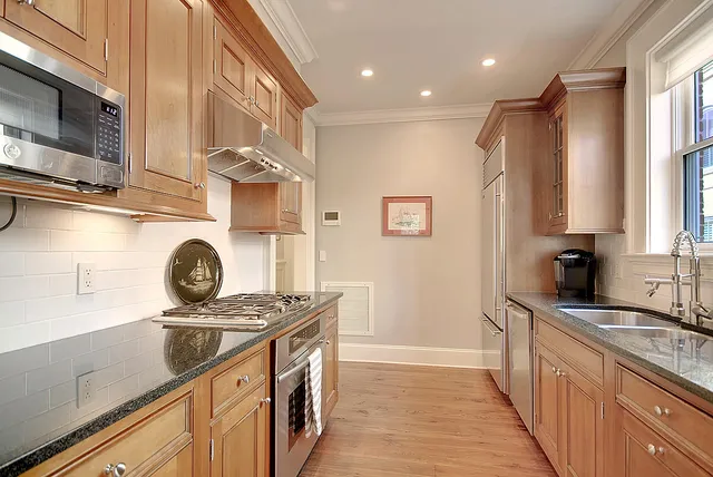 $5,250 | 36 Prioleau Street, Unit F, Charleston, SC 29401