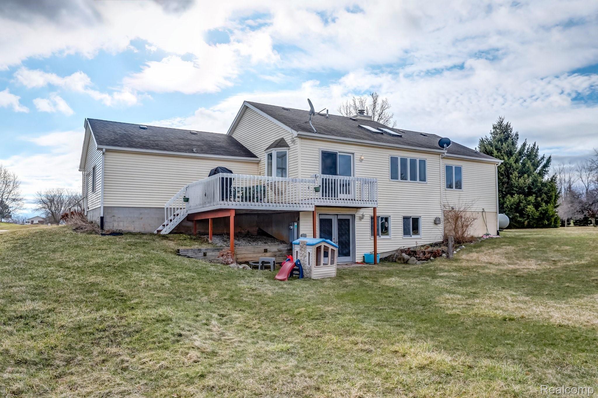 4560 Bradley Road Gregory, MI 48137 - Photo 5 of 34 4560 Bradley Road, Gregory, MI-31.jpg-SMALL