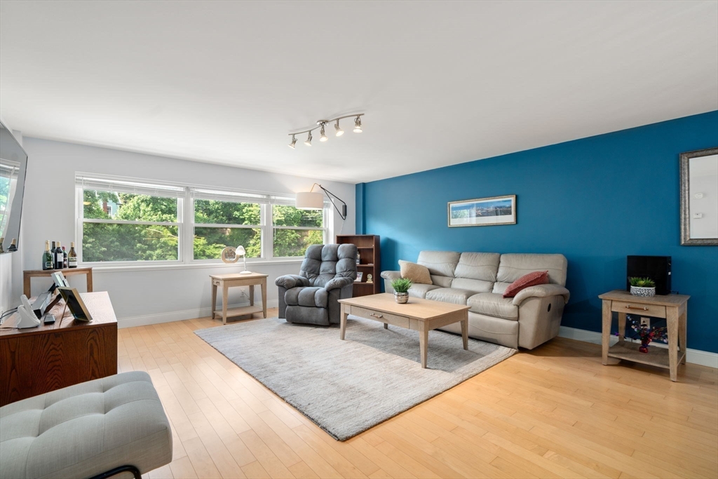 1600 Beacon Street, Unit 807 Brookline, MA 02446 - Photo 3 of 14