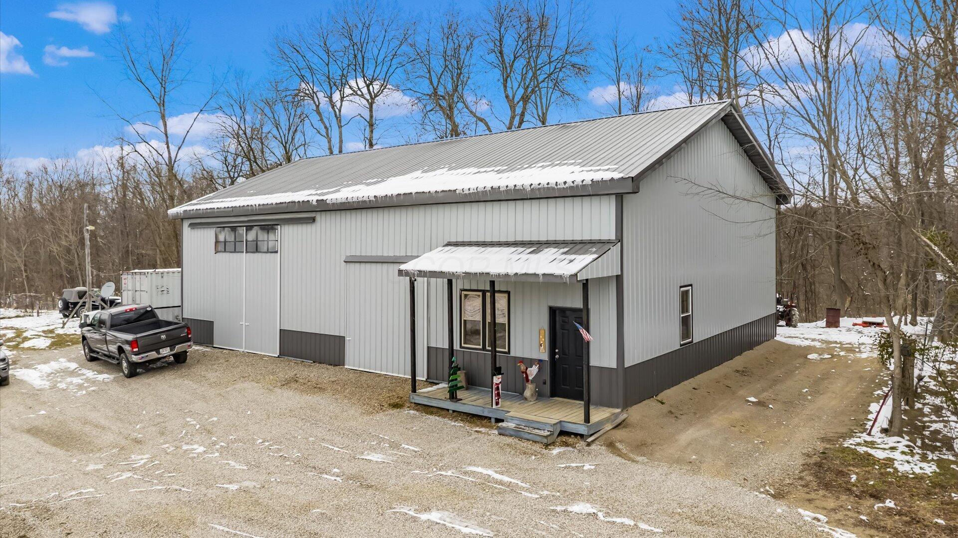 9141 Wesley Chapel Road Mount Perry, OH 43760 - Photo 2 of 46 23-z 9141 Wesley023