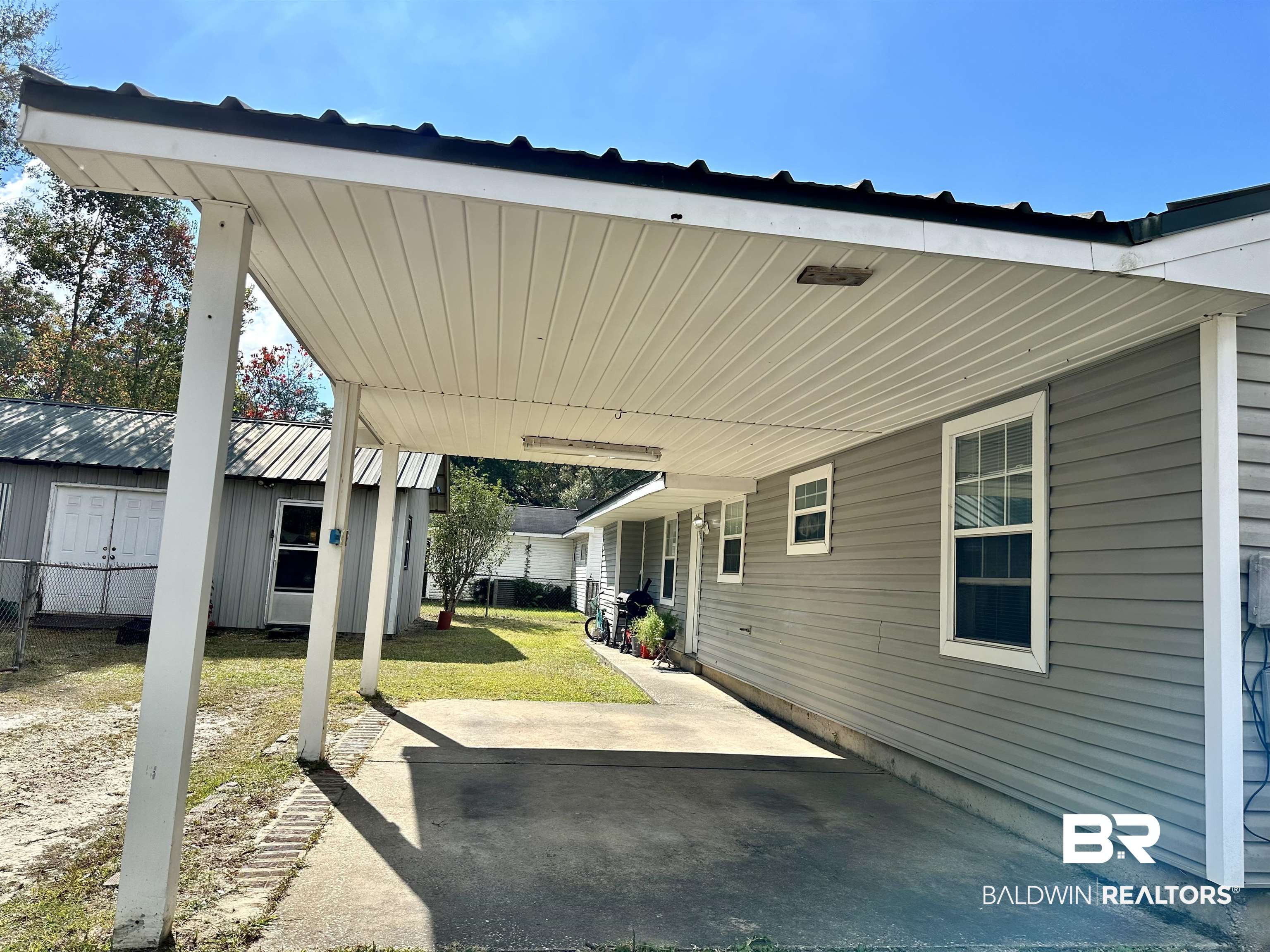 302 Luttrell Street Brewton, AL 36426 - Photo 14 of 18