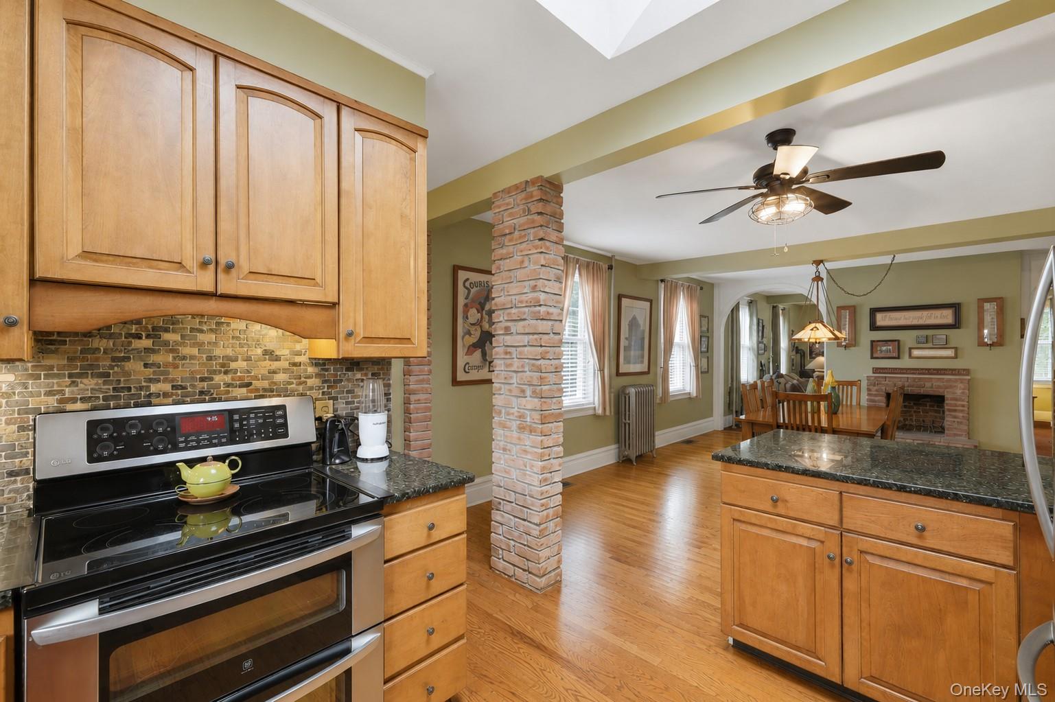 6 Country Club Road Hopewell Junction, NY 12533 - Photo 24 of 50 Kitchen with skylight