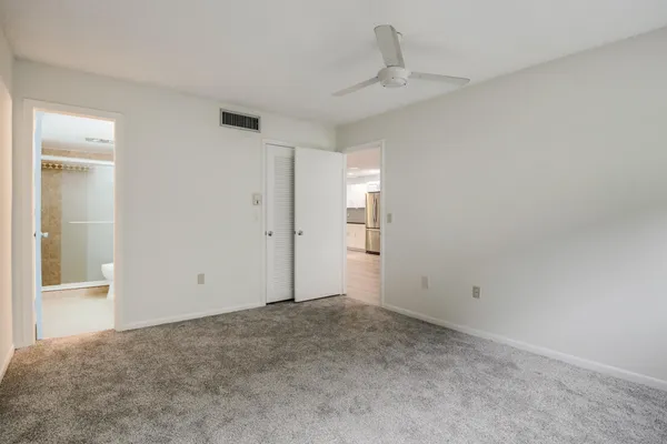 $2,300 | 4801 Esedra Court, Unit 201, Lake Worth, FL 33467