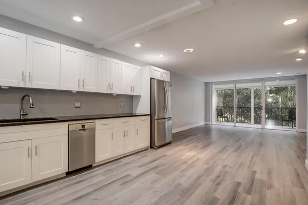 $2,300 | 4801 Esedra Court, Unit 201, Lake Worth, FL 33467