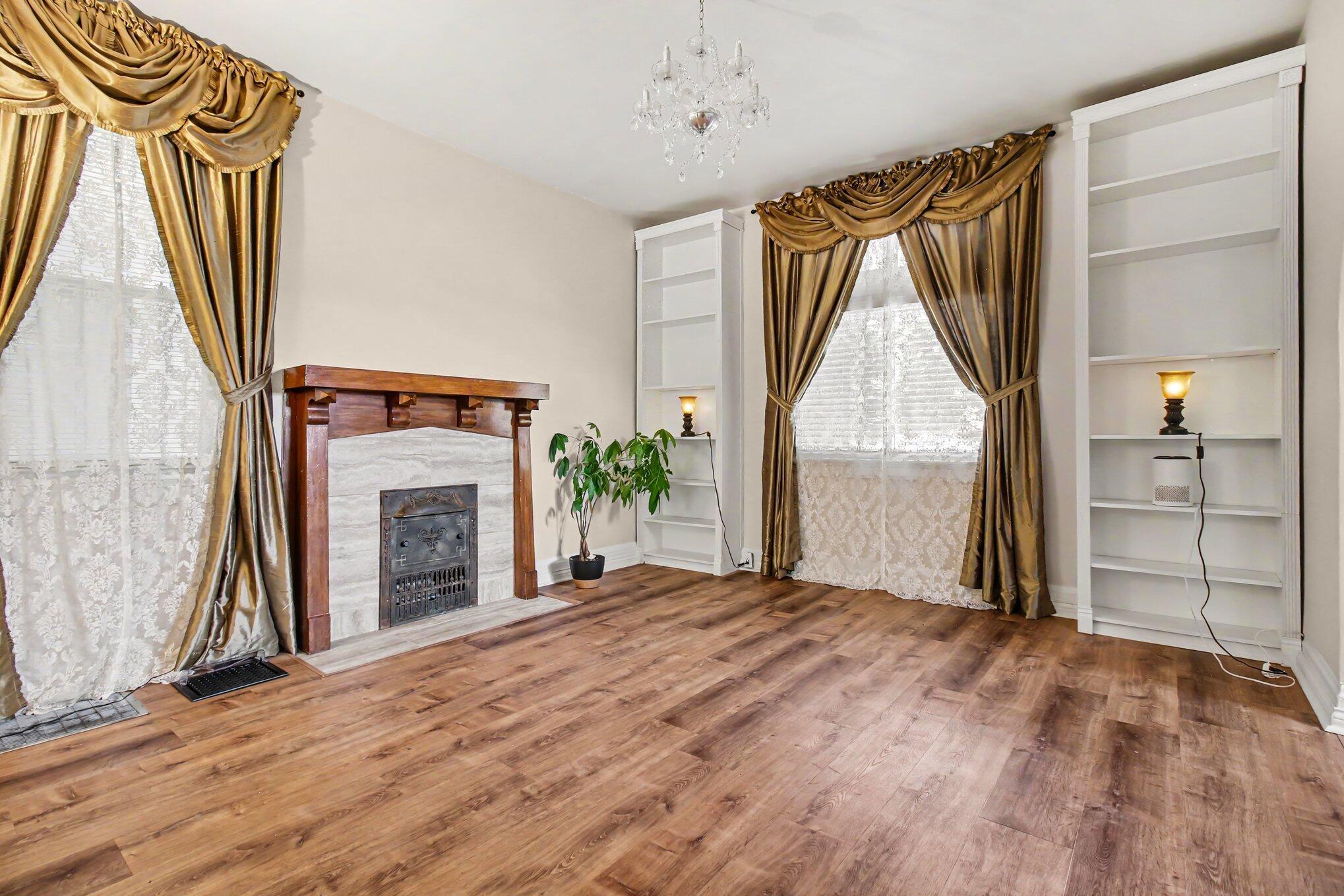 332 East 18th Street Covington, KY 41014 - Photo 11 of 36 Living Room