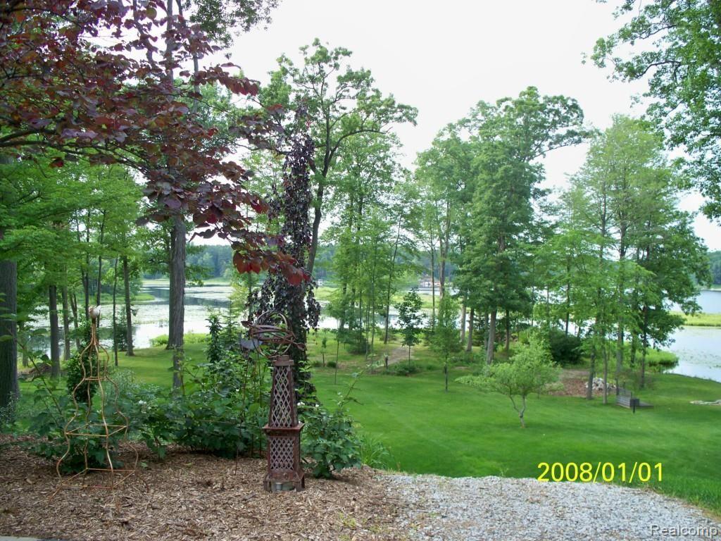 8730 Rachael Davisburg, MI 48350 - Photo 4 of 11 100_0867.jpg