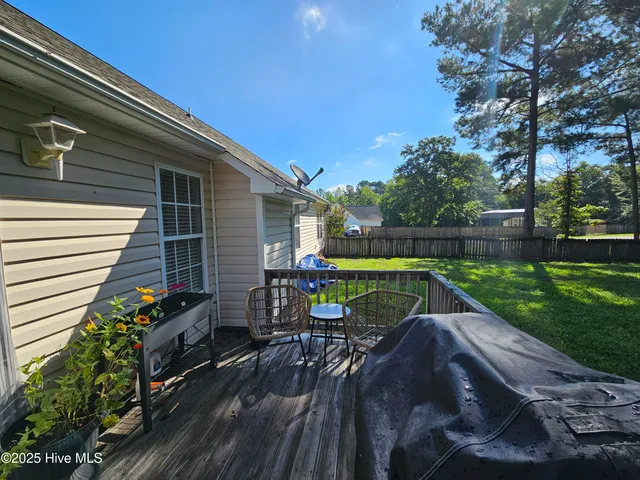 $1,900 | 224 English Walnut Drive, Richlands, NC 28574