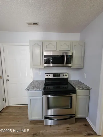 $1,900 | 224 English Walnut Drive, Richlands, NC 28574