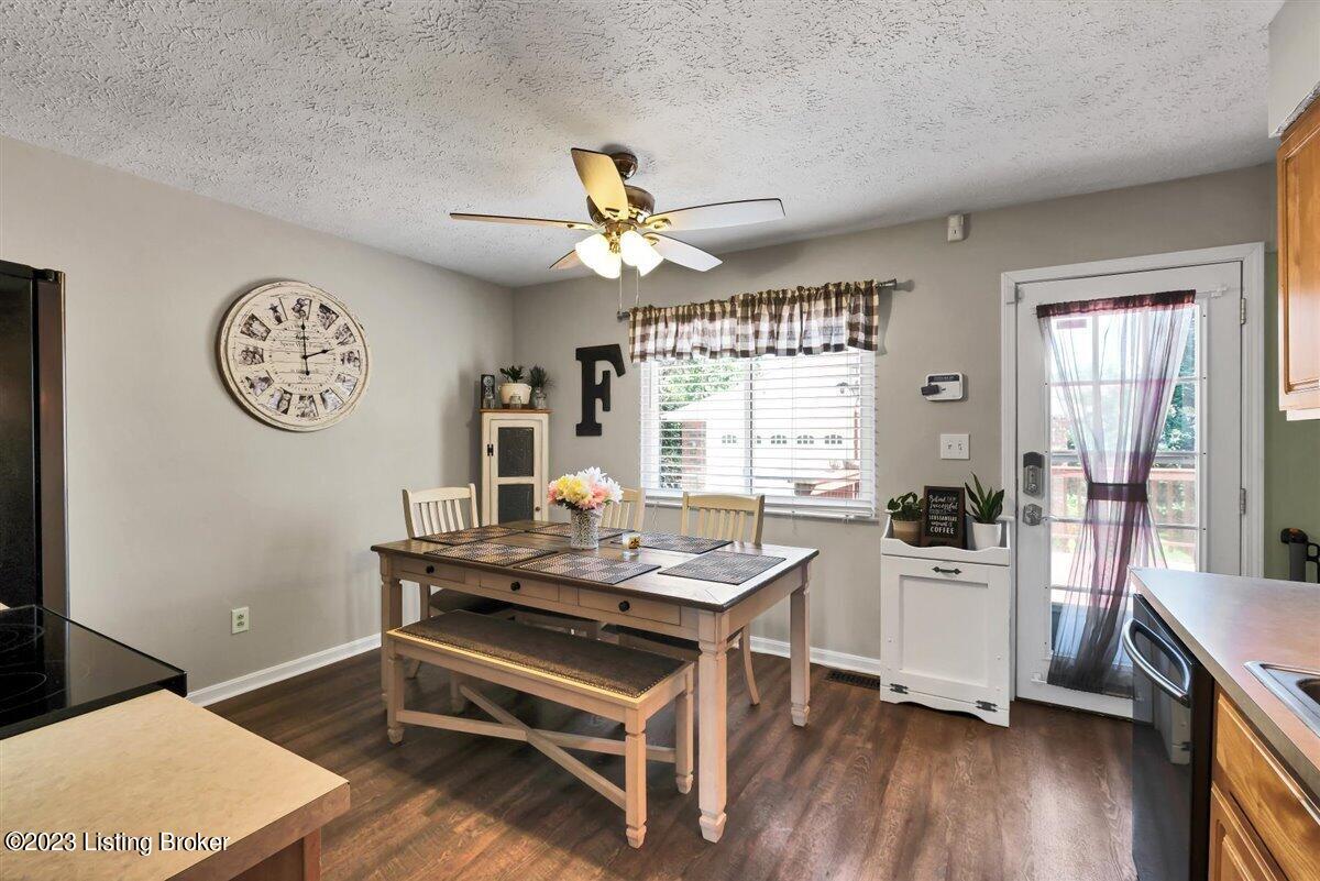 5003 Woodsend Road Louisville, KY 40229 - Photo 12 of 47 12-5003 Woodsend Rd-112