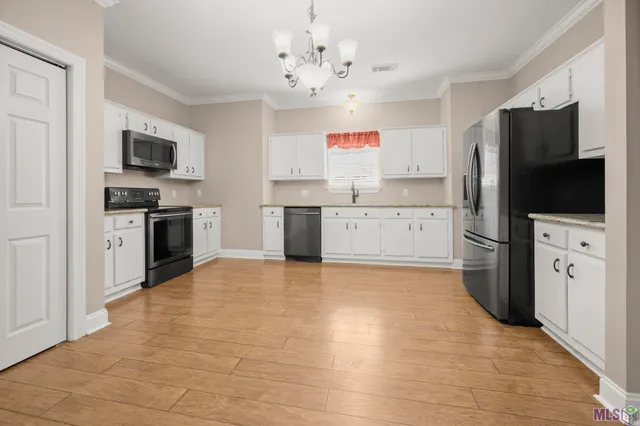 $294,900 | 13254 Cypress Gold Drive, St. Amant, LA 70774