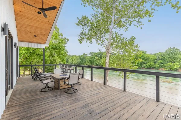 $649,900 | 1300 River Vly Road, Doniphan, MO 63935