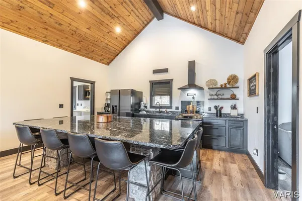 $649,900 | 1300 River Vly Road, Doniphan, MO 63935