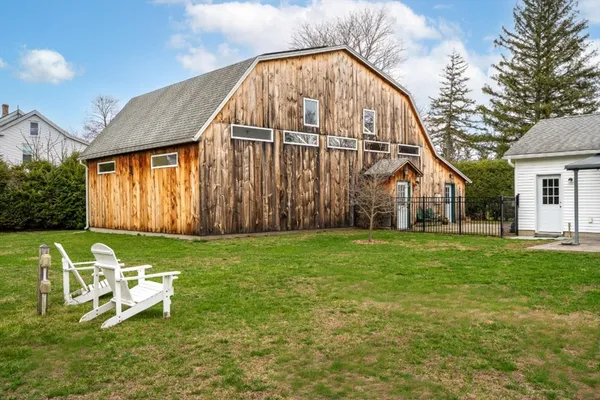 $725,000 | 89 Garfield Avenue, Easthampton, MA 01027