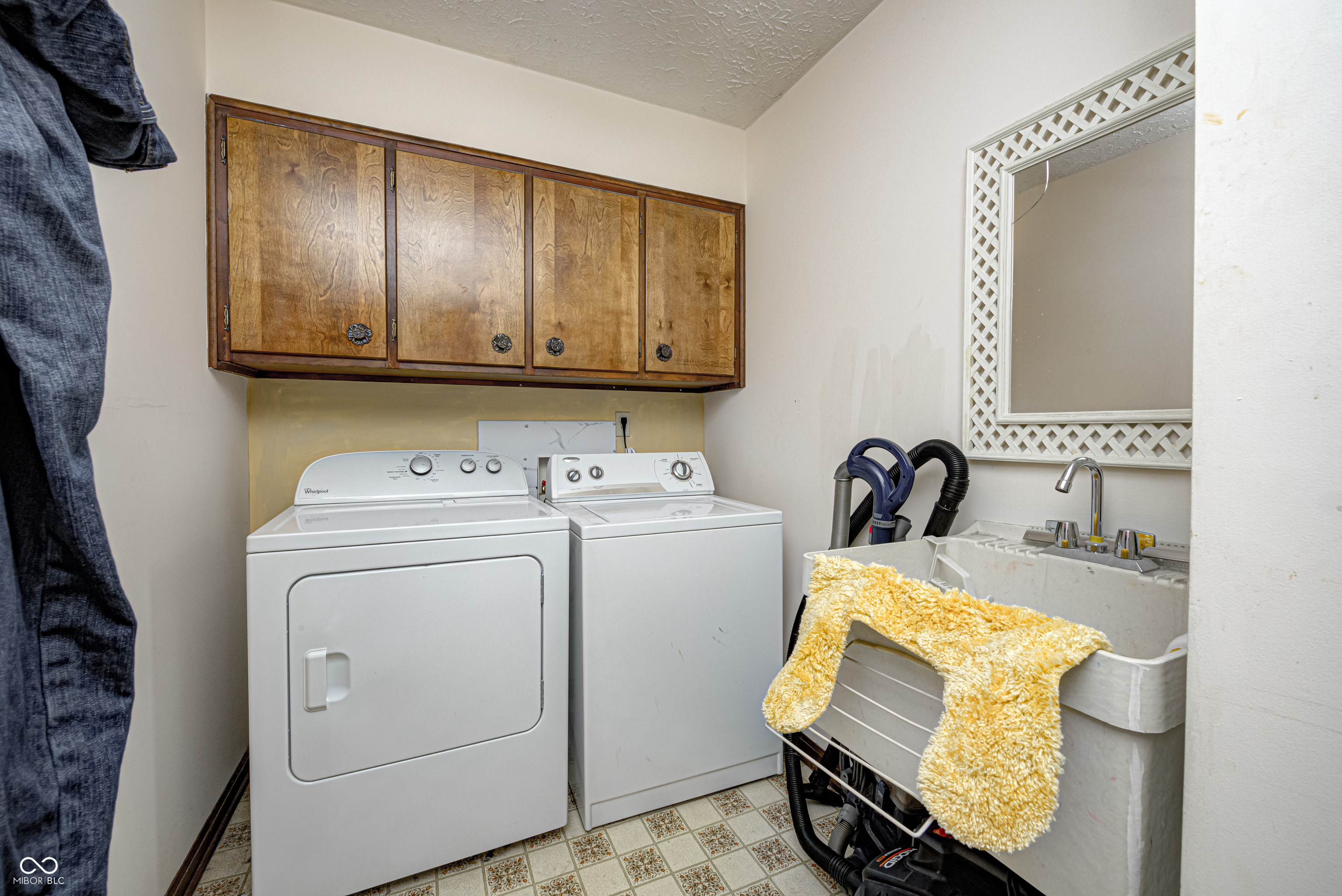 620 Ridge Road Greenwood, IN 46142 - Photo 26 of 30 Gallery Image 26