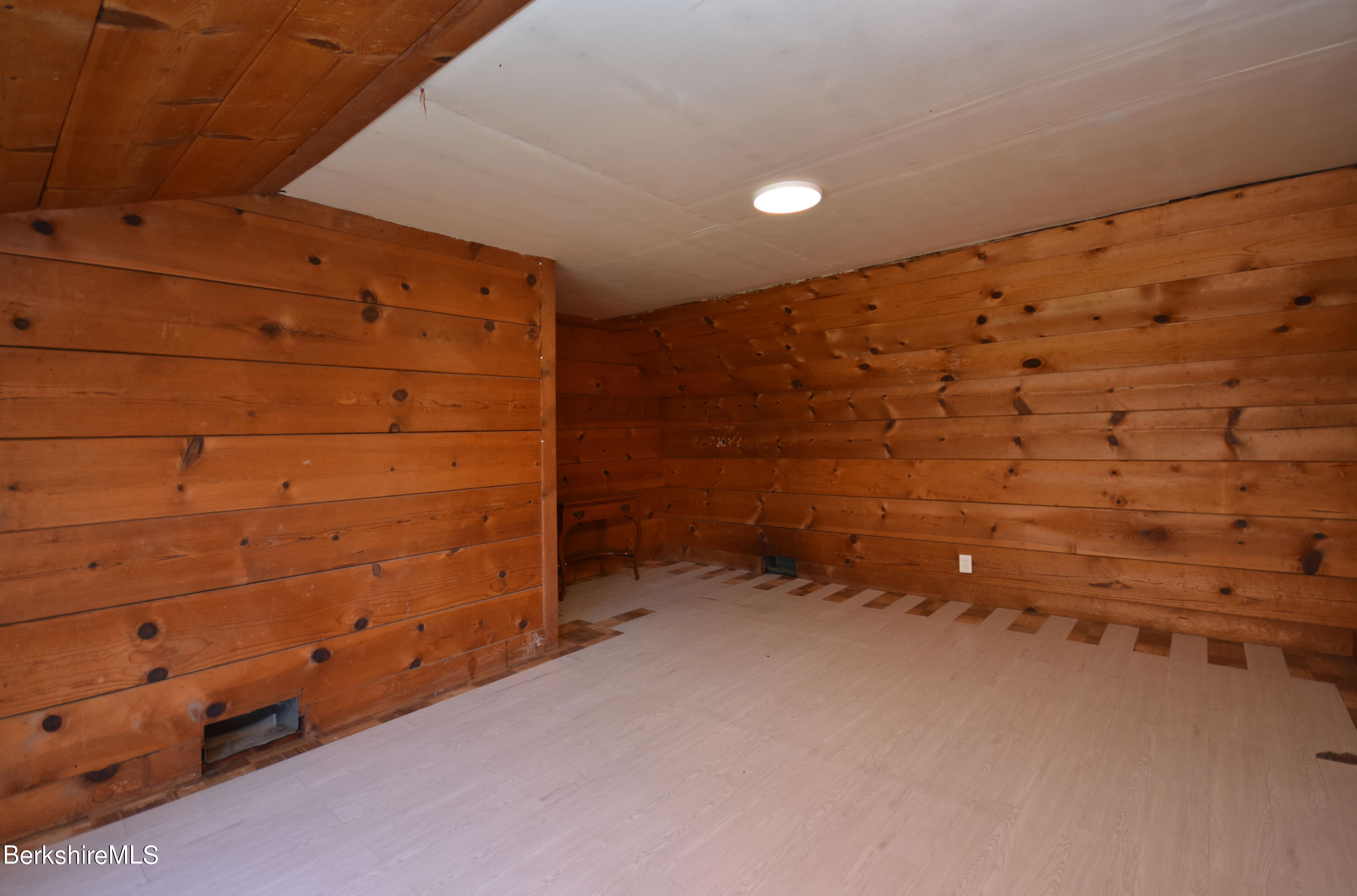 1649 State Road Richmond, MA 01254 - Photo 33 of 43 a view of room